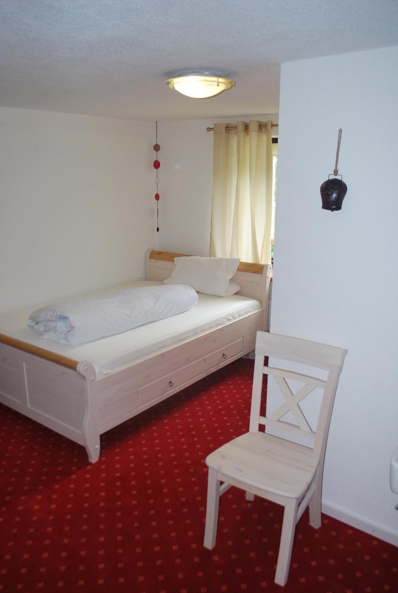 Landgasthof Hirschen Untermettingen อูลิงเกน-เบียร์เคนดอร์ฟ ห้อง รูปภาพ