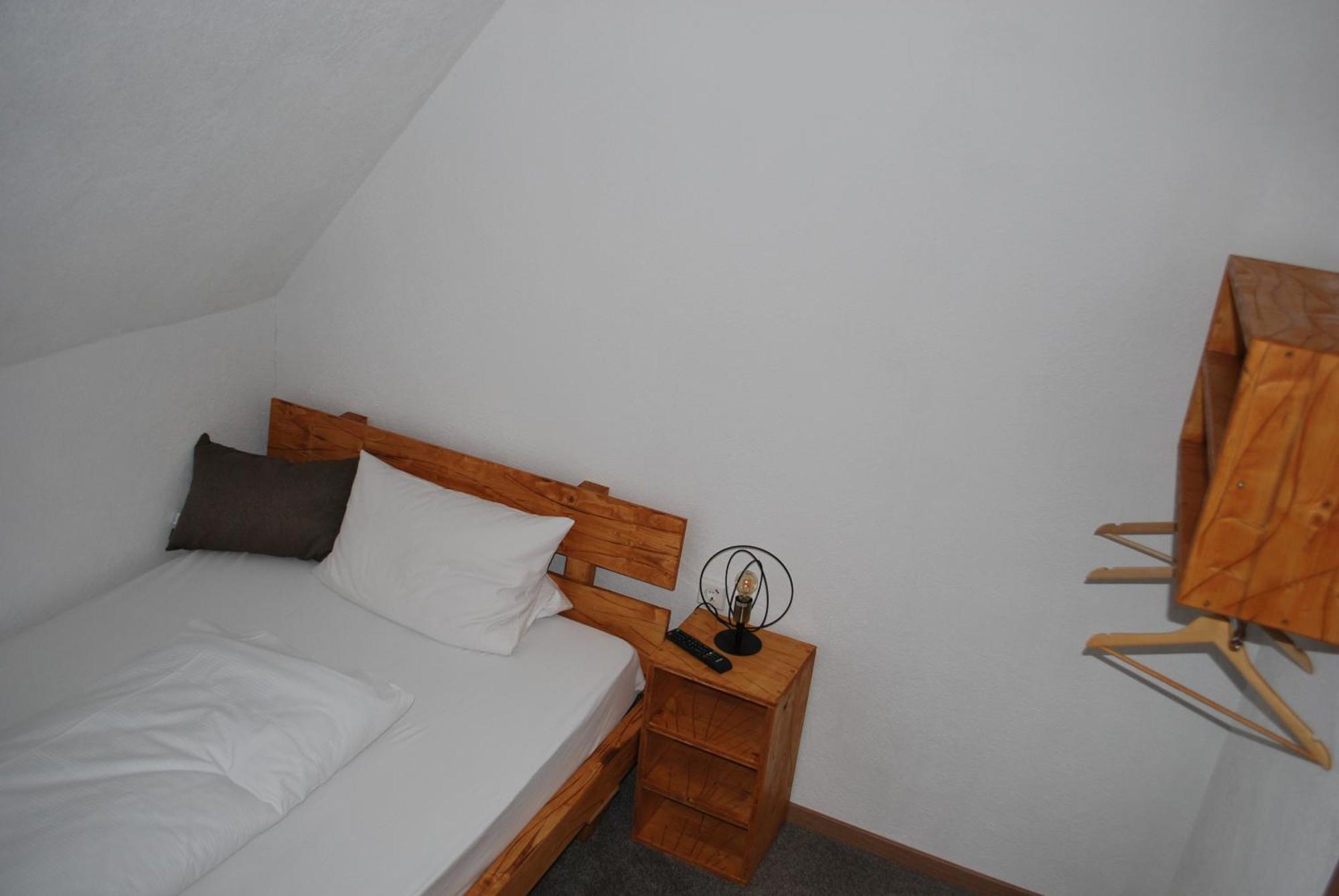 Landgasthof Hirschen Untermettingen อูลิงเกน-เบียร์เคนดอร์ฟ ห้อง รูปภาพ